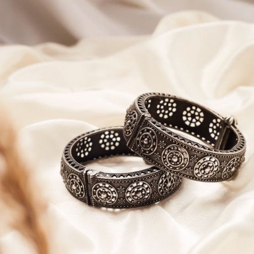 Phool Jaal Oxidised Bangles