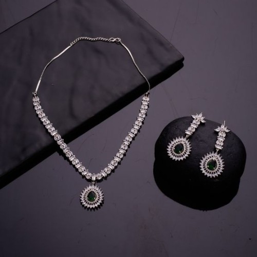 White Lady Diamond Necklace