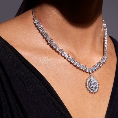 White Lady Diamond Necklace