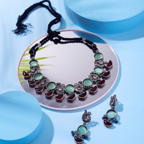 Paro Necklace