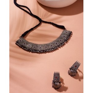 Rangmanch choker