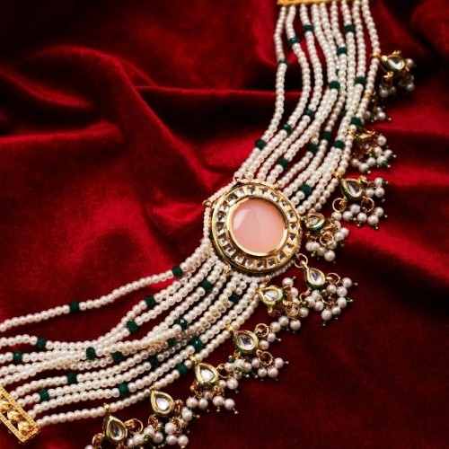 Zubeida Kundan & Pearl Choker