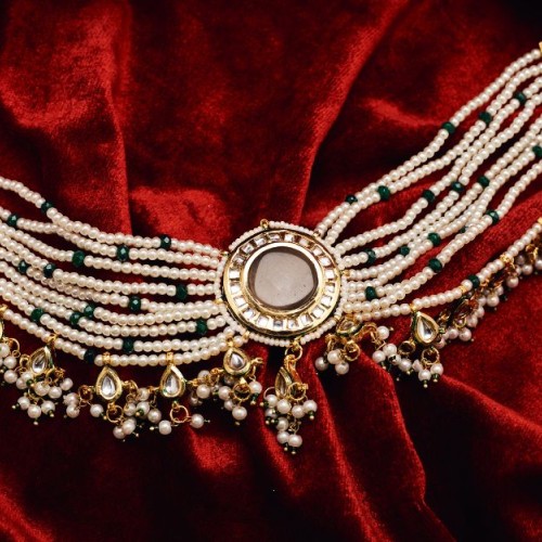 Zubeida Kundan & Pearl Choker