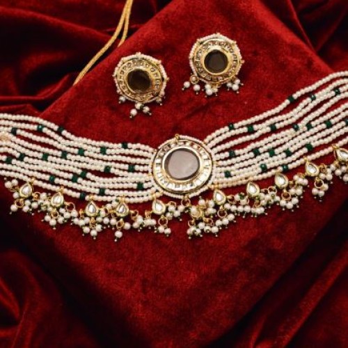 Zubeida Kundan & Pearl Choker