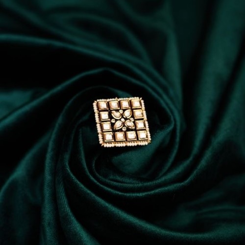 Square Kundan Cocktail Ring